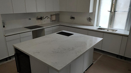 Avant Quartz Статуарио Лилль 7100
