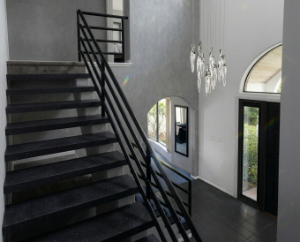 Quantra Quartz Black Forest 1950